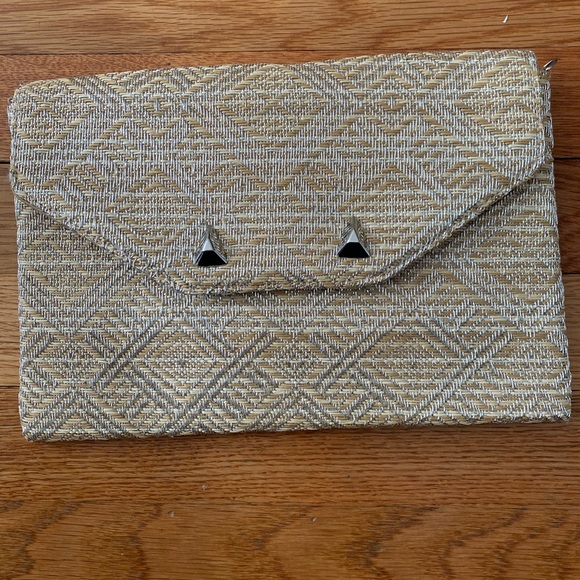 Stella & Dot City Slim Natural Clutch- never used - Picture 2 of 5